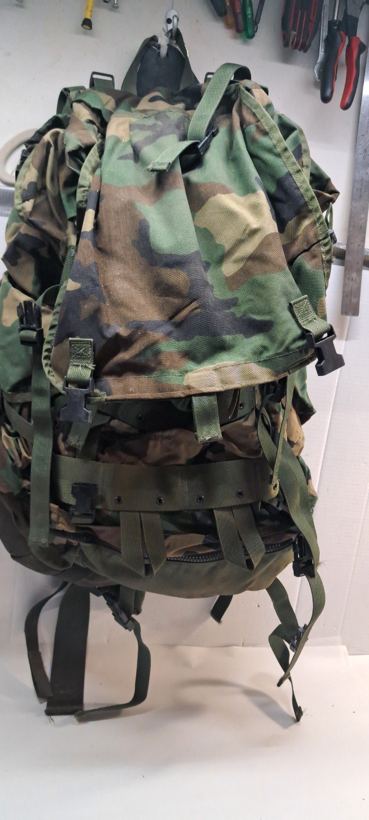 US Military CFP-90 Woodland Camouflage Combat Field Pack Large W/ Internal Frame