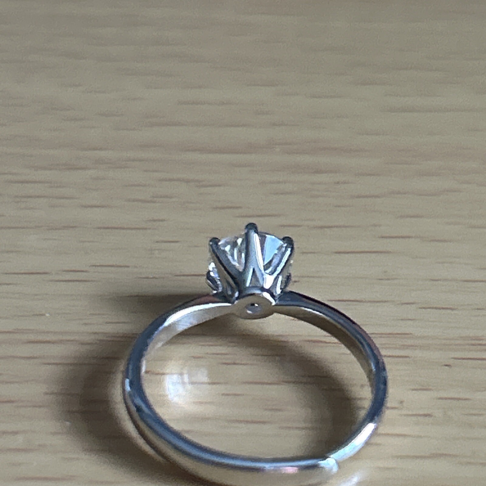 Gorgeous 925 Silver Moissanite Solitaire Ring /Size M/ N / 1ct