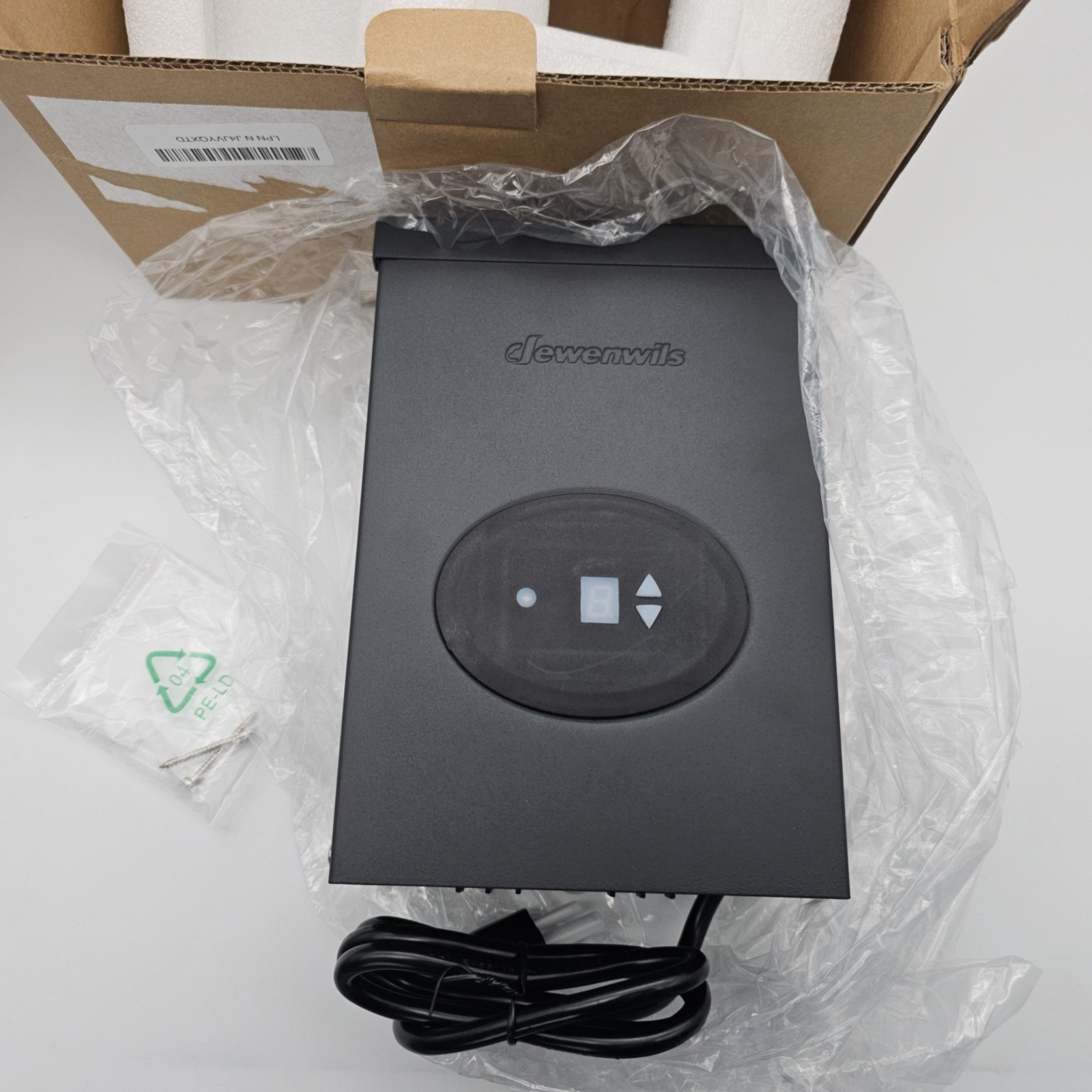 DEWENWILS 200W Low Voltage Landscape Transformer with Timer Dusk/Dawn Sensor