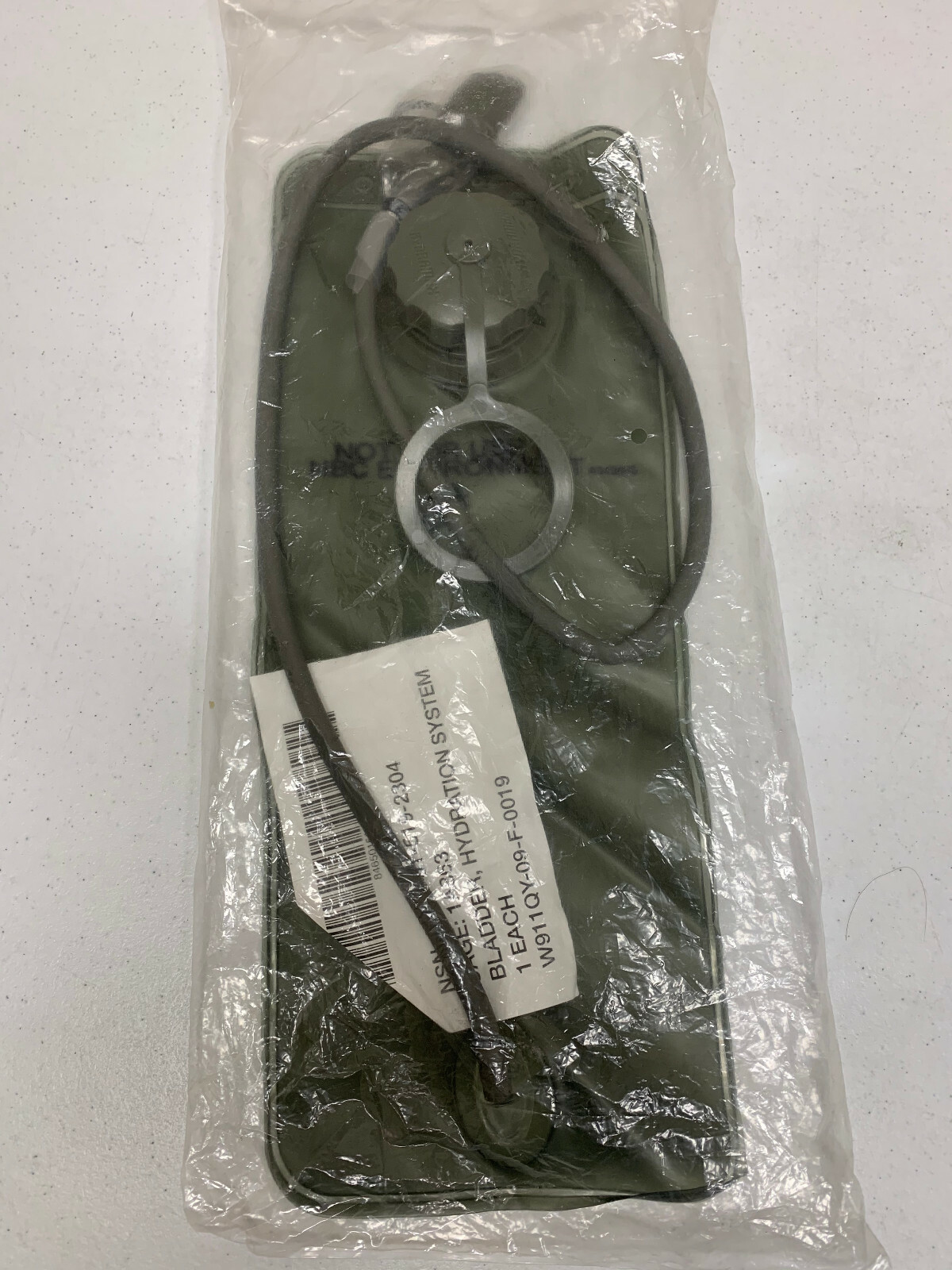 ARMY ISSUED ACU UCP MOLLE HYDRATION SYSTEM HYDRAMAX BLADDER NEW 1A863