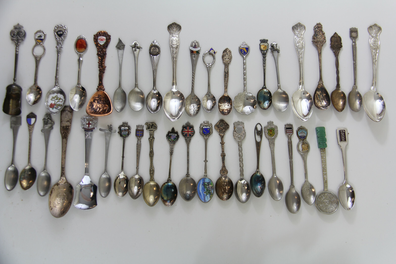 40x SOUVENIR SPOONS FLATWARE SILVERPLATE LOT VINTAGE CRAFT REUSE REPURPOSE