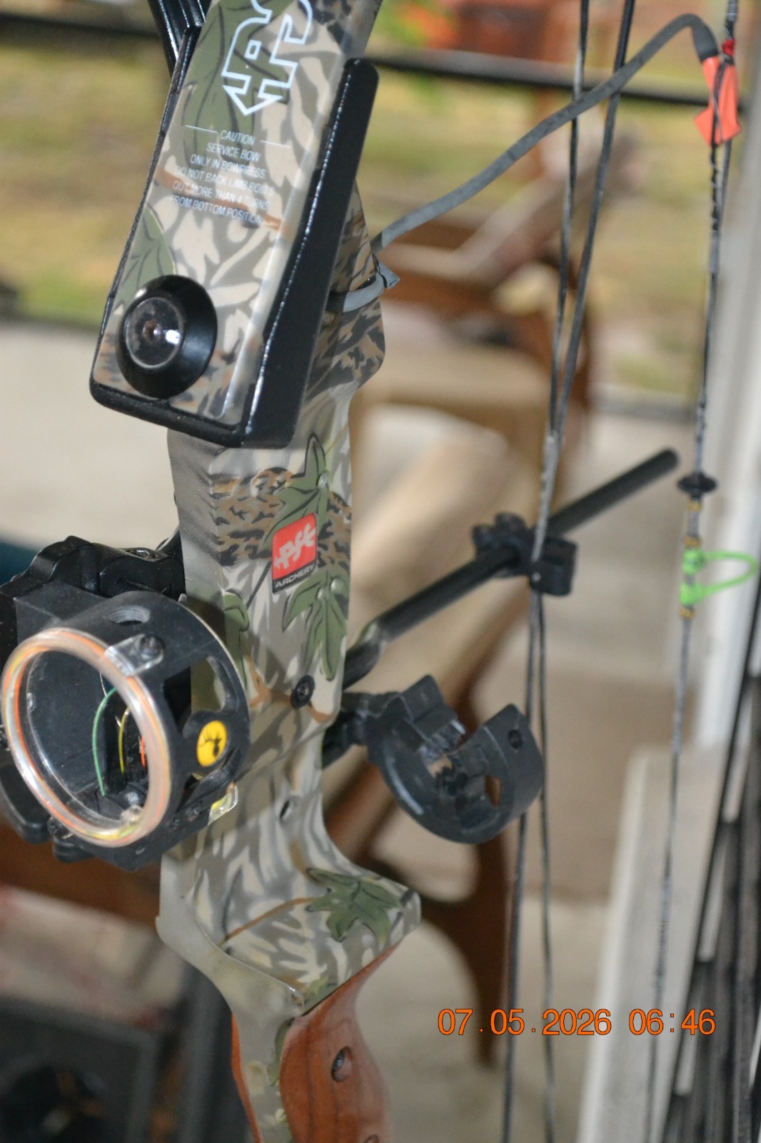 PSE sidewinder compound Bow Camo, with quiver fun shooter