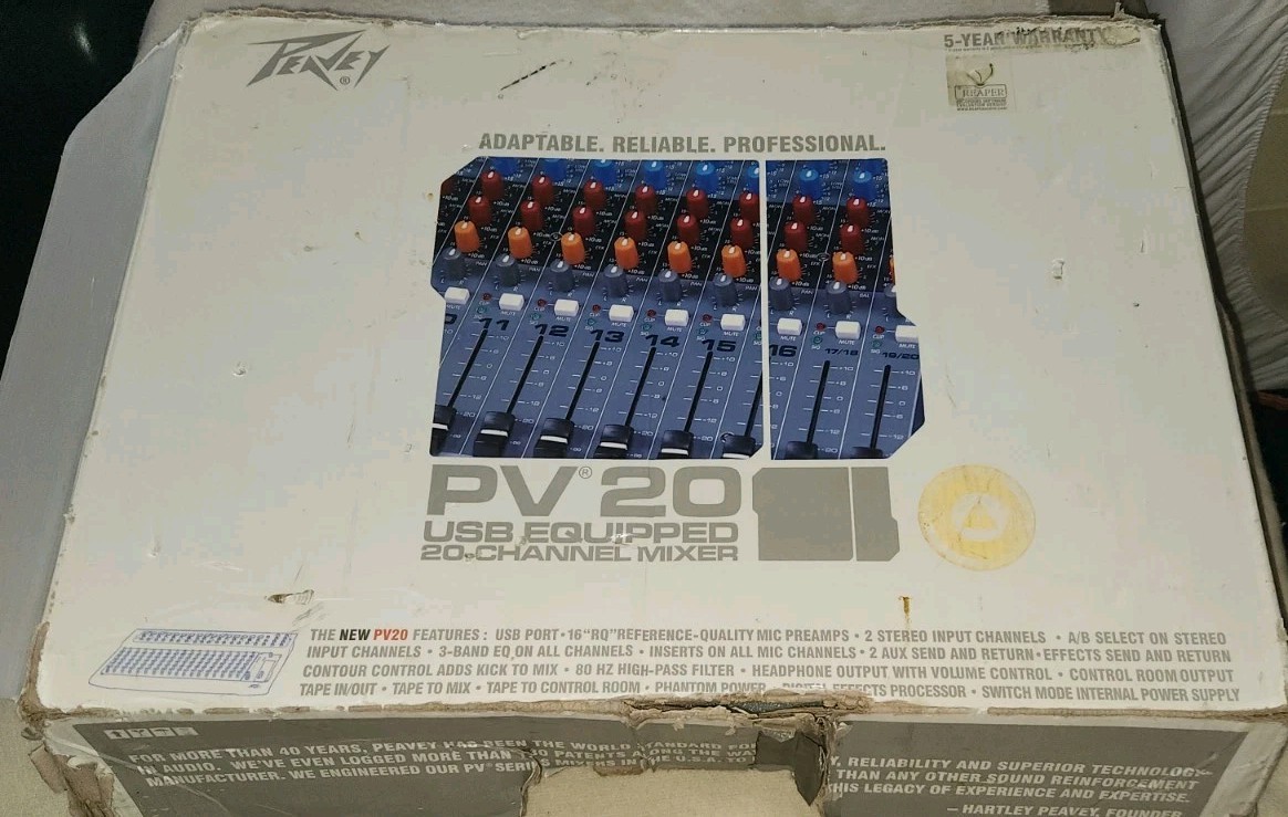 Peavey PV20 USB Equipped 20 Channel Mixer Music Studio Sound Board