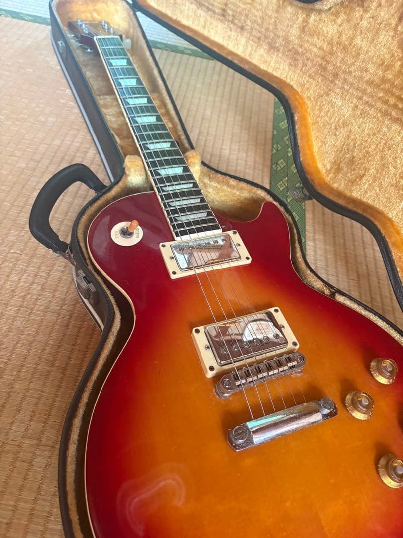 Max Les Paul