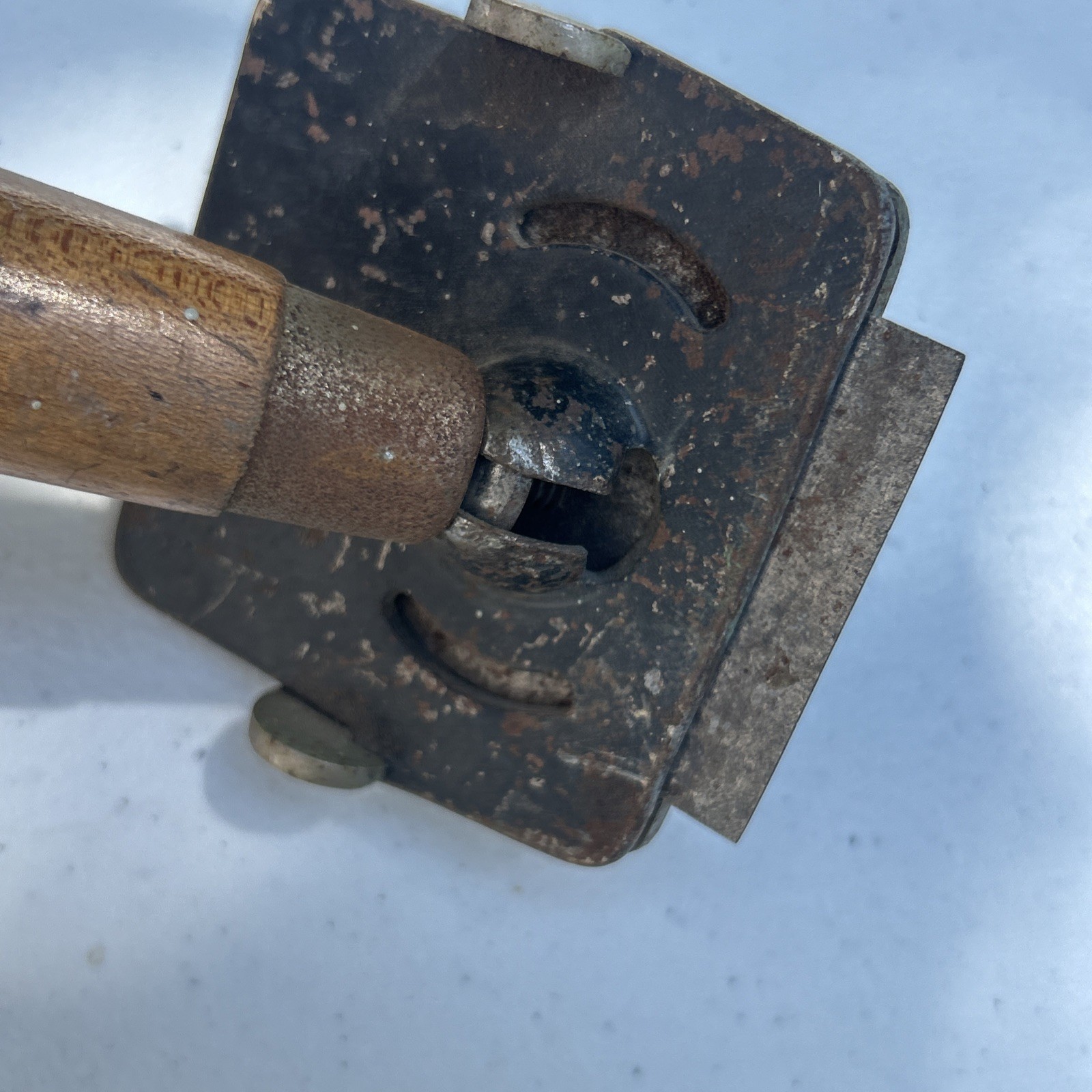 Vintage AE Bennett Cabinet Scraper