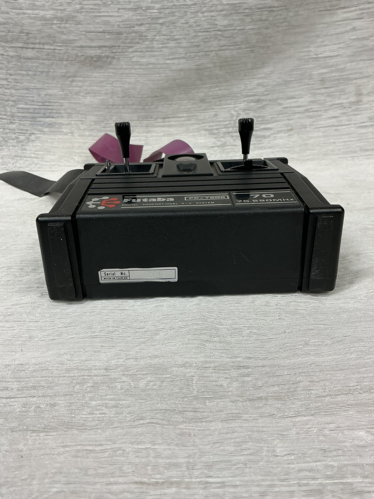 FUTABA CHANNEL 70, 75.590 MHz FP-T2GS RC TRANSMITTER CONTROLLER
