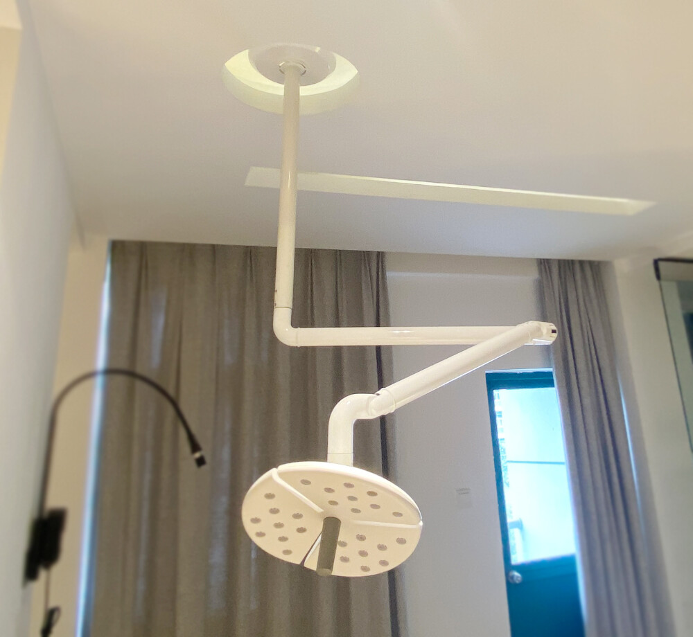 Dental LED Shadowless Ceiling Mounted Operating Examination Lamp KD-2018D-1 USA