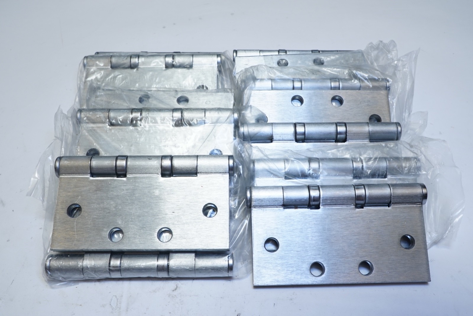 NO SCREWS! New Lot of 14 Assa Abloy McKinney TA2714 – 4.5″ x 4.5″ Bearing Hinge