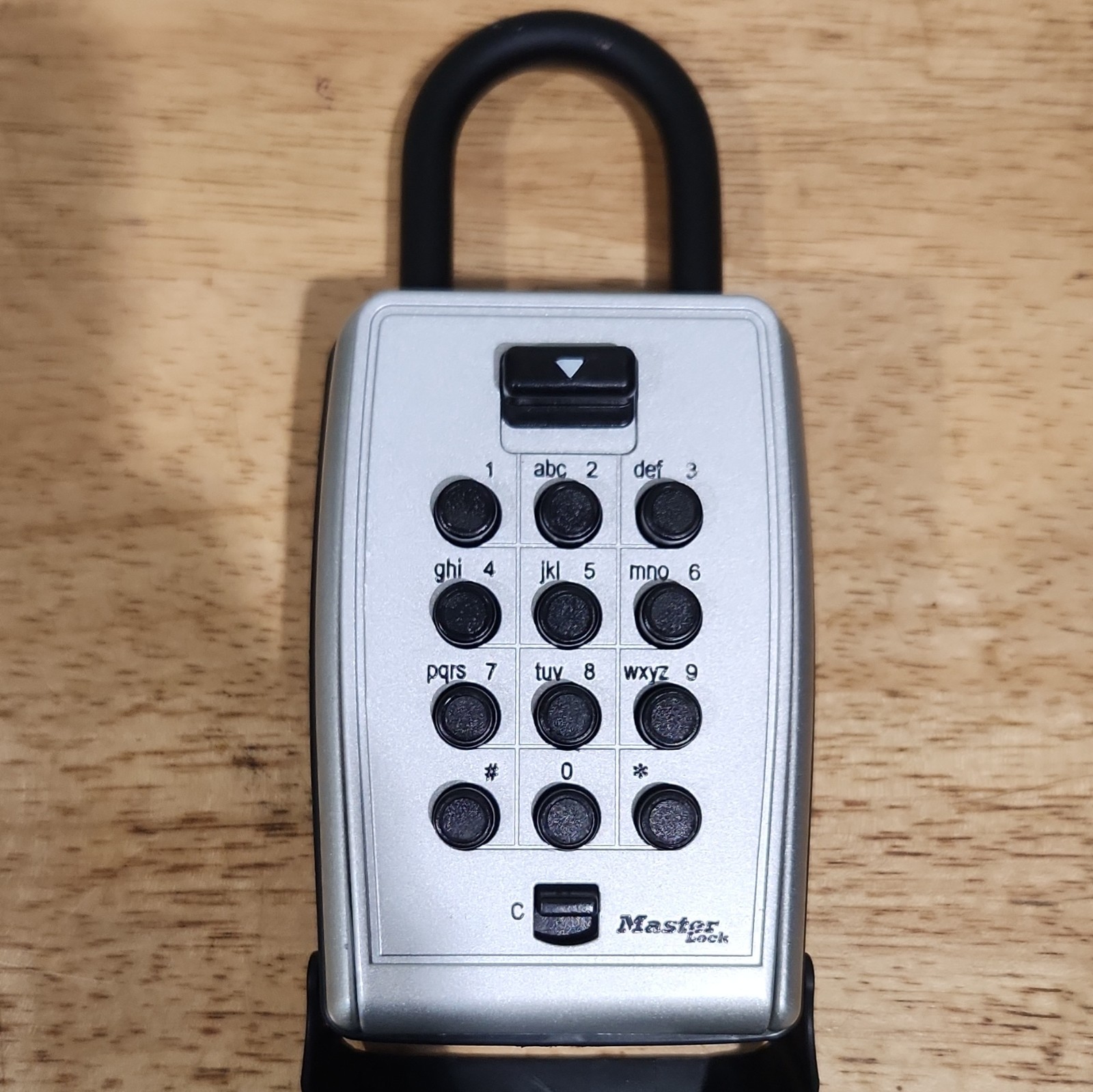 Master Lock P19918 Key Safe Keypad Combination Weather-Resistant Black/Silver