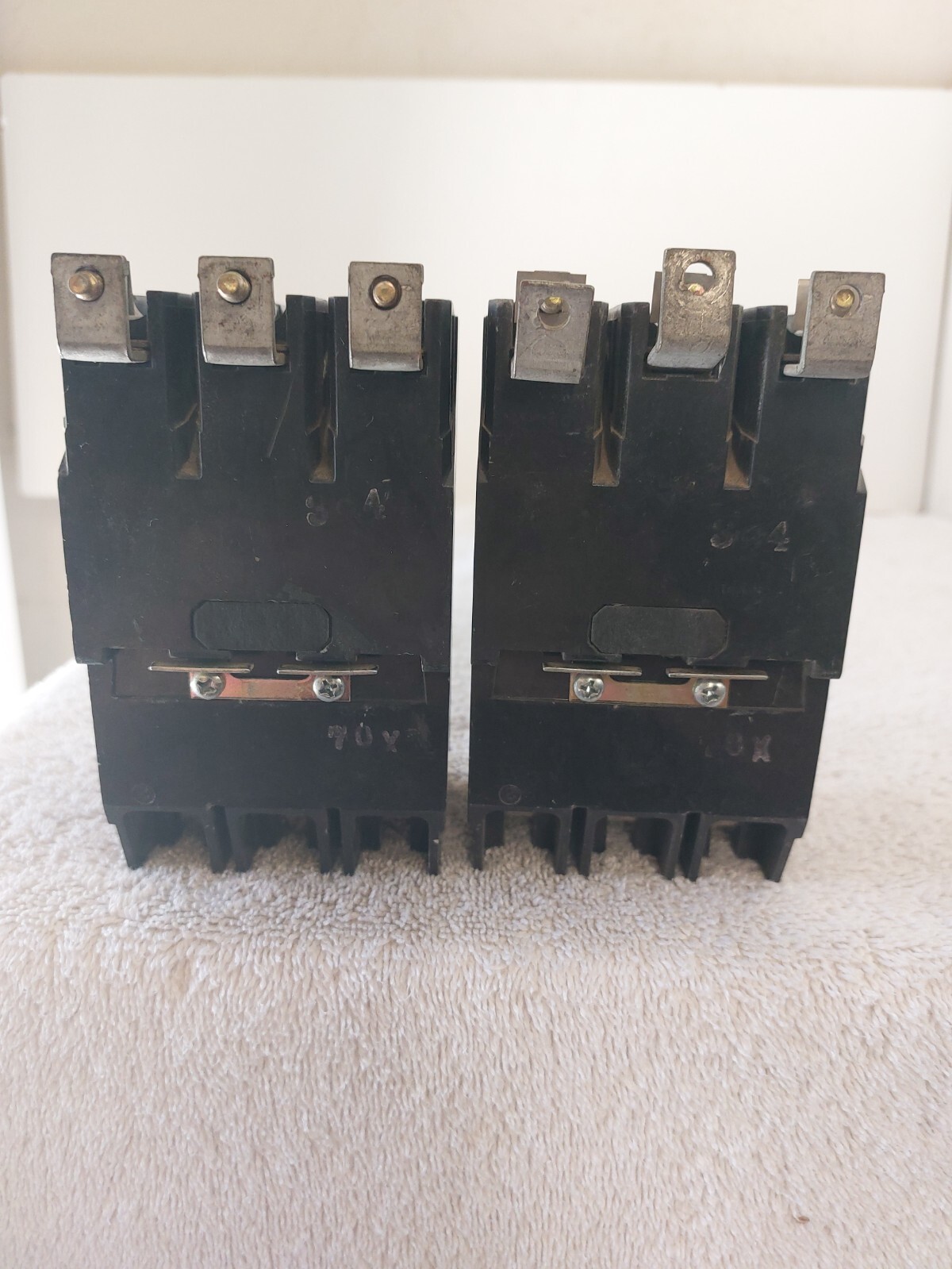 GE TEY370 70A 480V 3P CIRCUIT BREAKER (QTY) 1