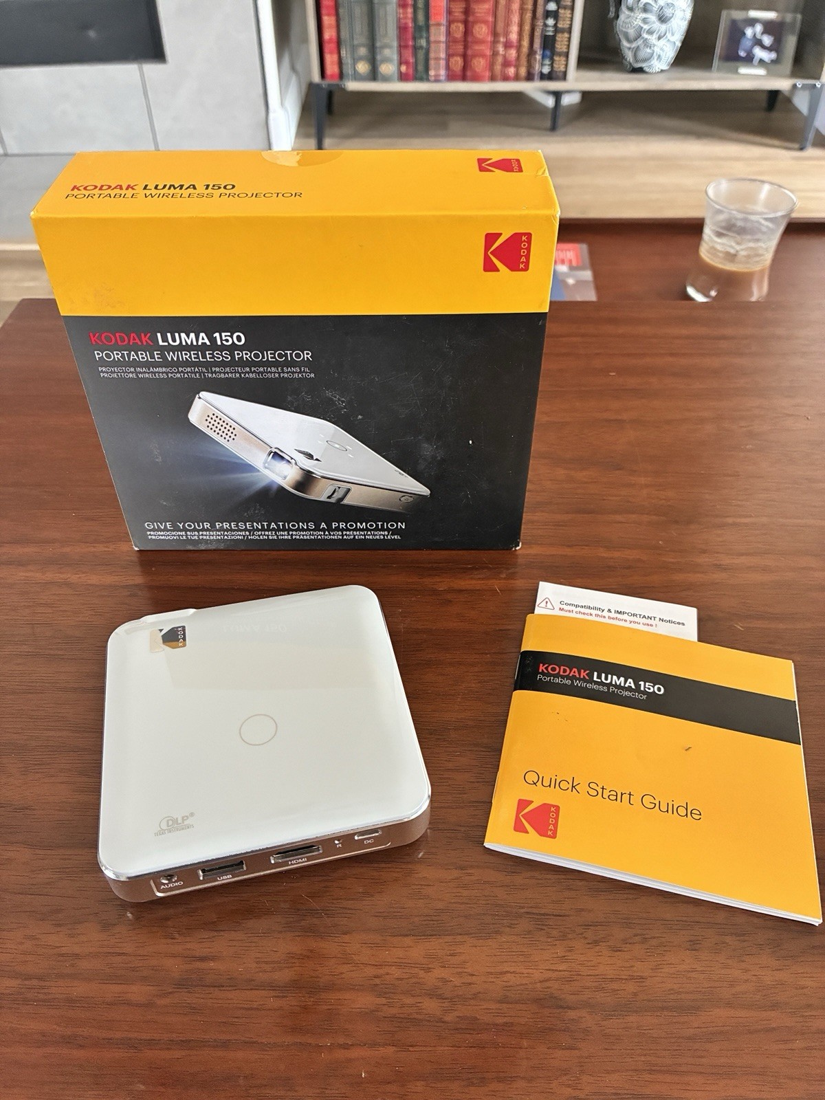 Kodak Luma 150 Portable Wireless Projector DLP Pico HDMI WiFi USB White - (B8)