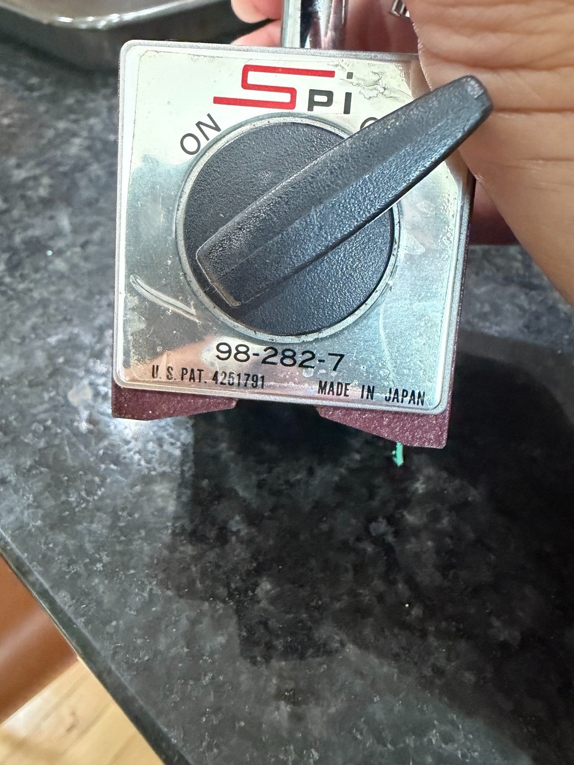 SPI 98-282-7 Magnetic Dial Indicator Base Holder ON/OFF Switch Made in Japan