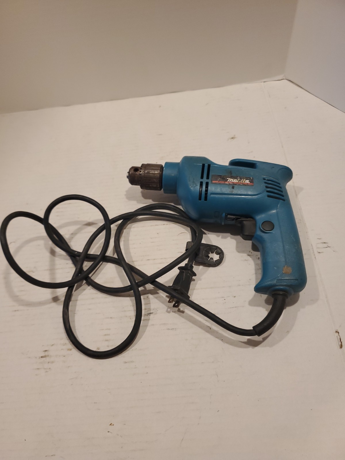 Makita Drill 3/8” Model 6405 Corded Electric - Excellent working condition!