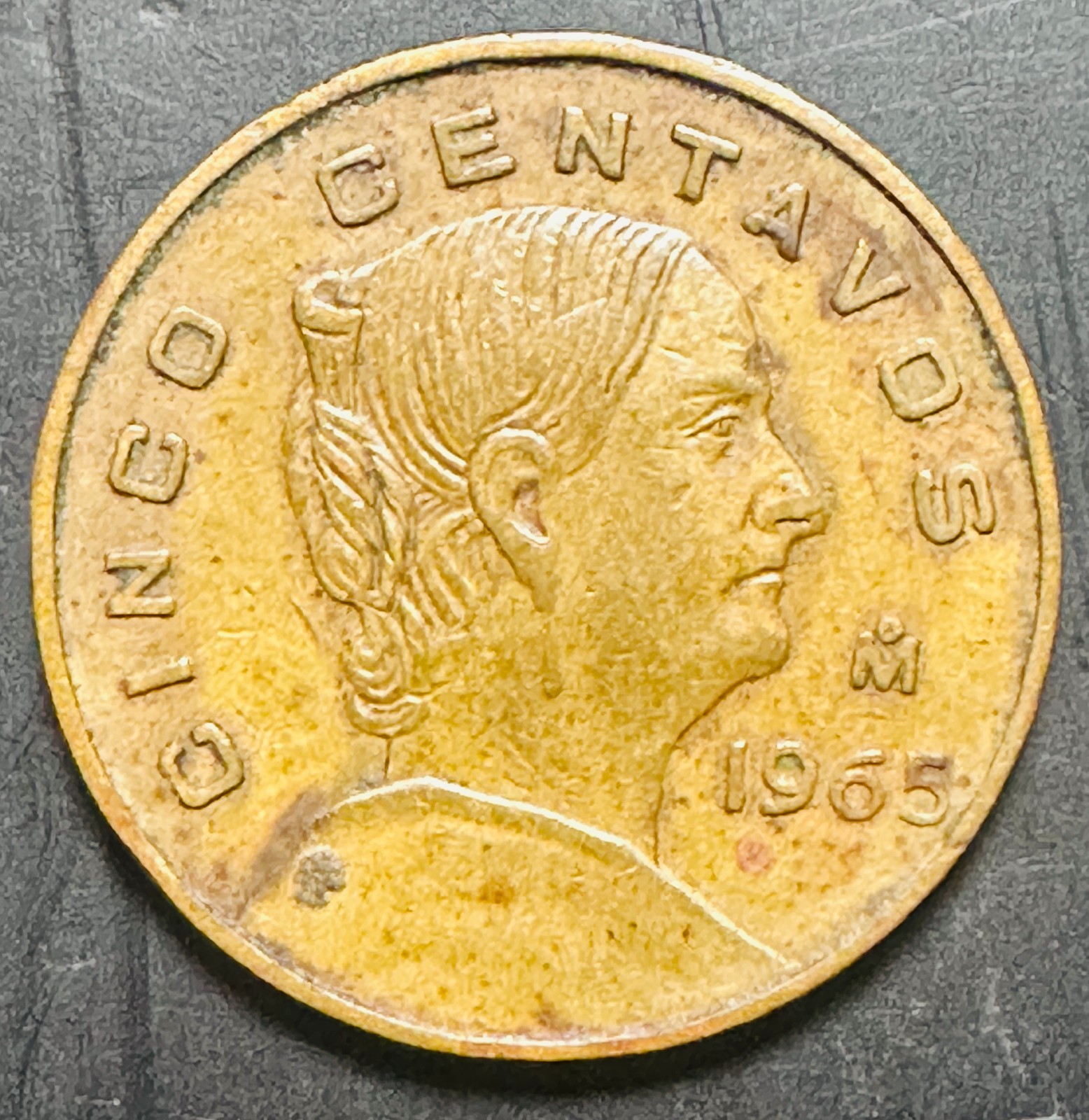 1965 Mexico Five Centavos • 85% Copper • CIRCULATED