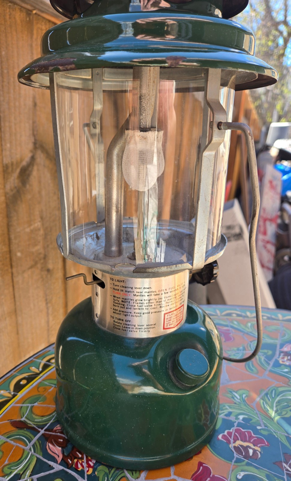 Coleman 1981 Lantern 220K Double Mantle Globe