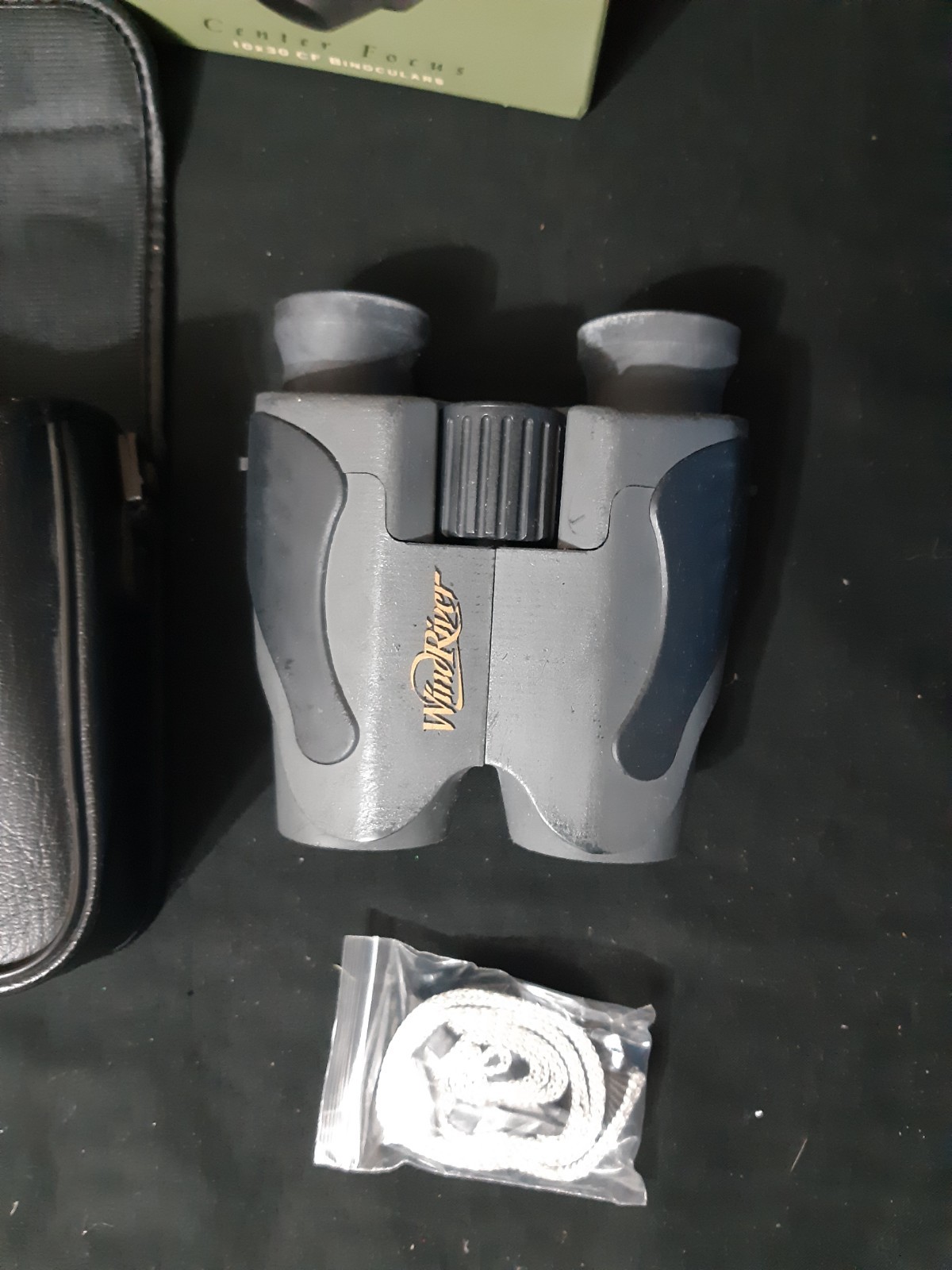 Wind River Center Focus Binoculars 10x30