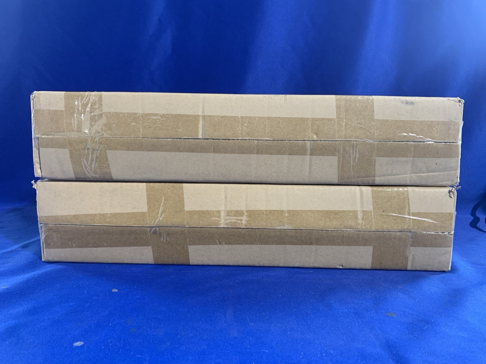 StarTech PREM-WALLMOUNTH2 2U Hinged Wallmount Bracket for 19" Rack - Lot 2 New