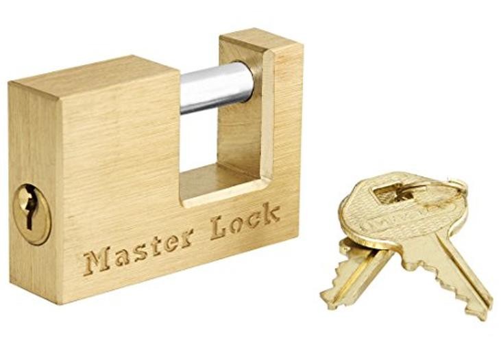 Master Lock 605DAT Shackle 15/16" Length x 7/16" Inner Width, 2" Coupler Lock
