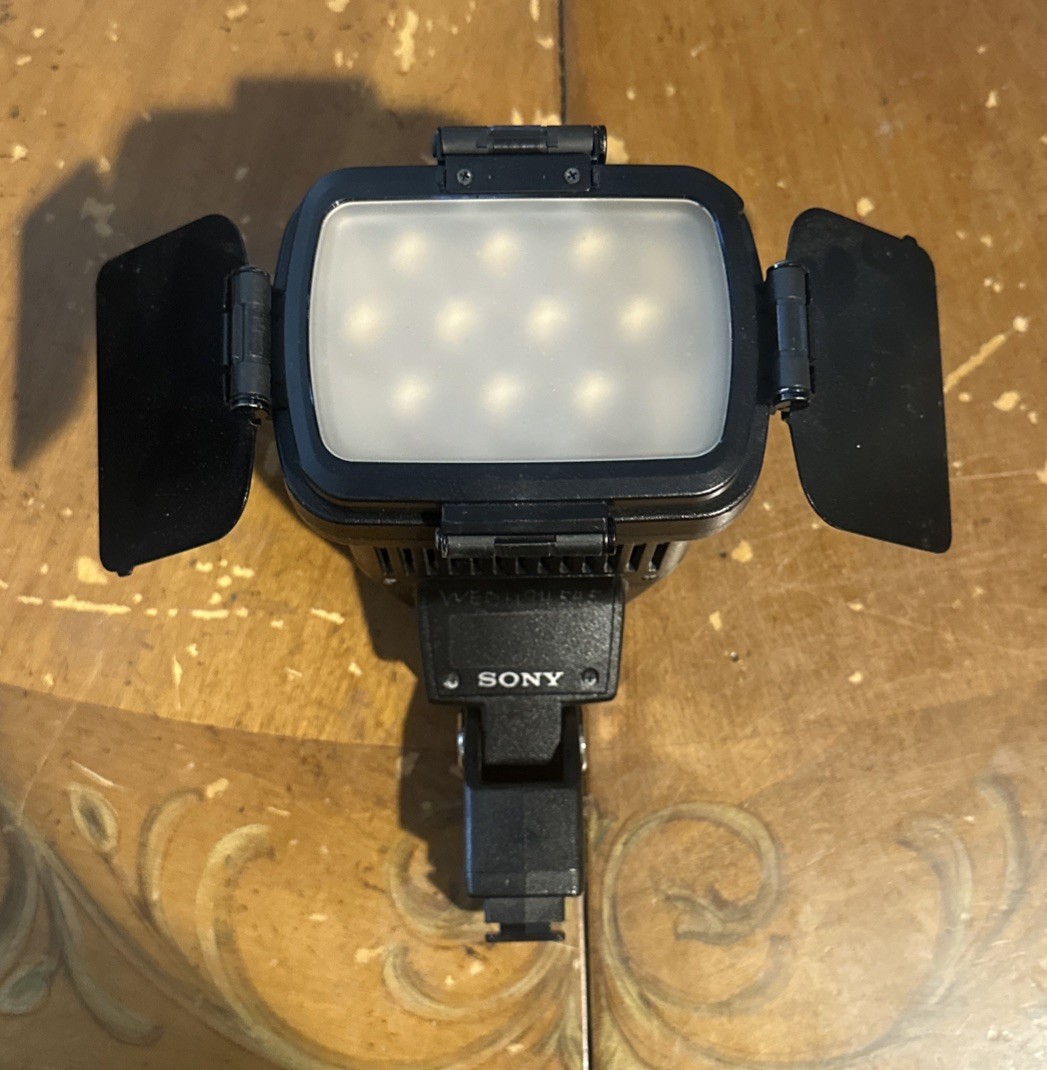 Sony HVL-LBPA LED Video Light Camera Hot Shoe Mt - Barn Doors Diffuser