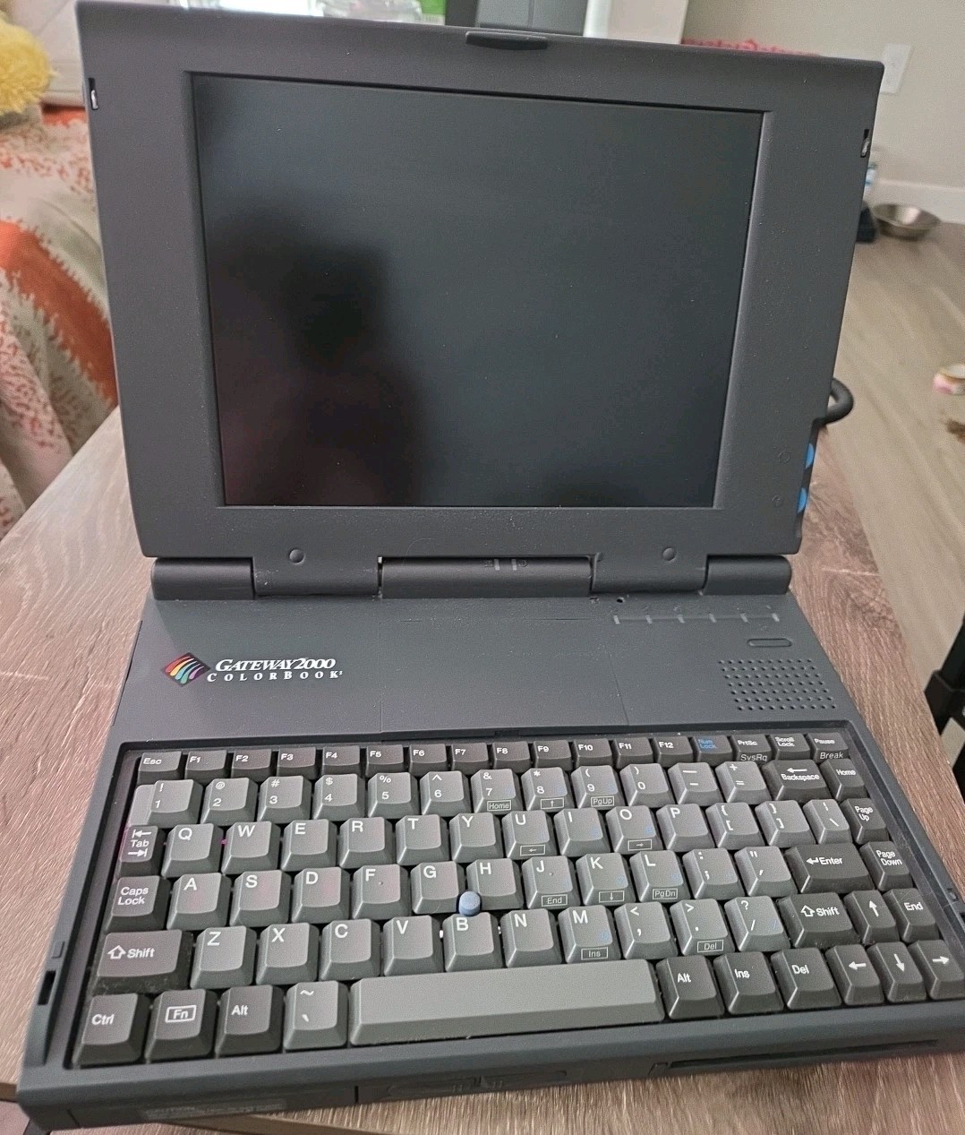 VTG Gateway 2000 ColorBook Laptop UNTESTED AS IS Parts Only