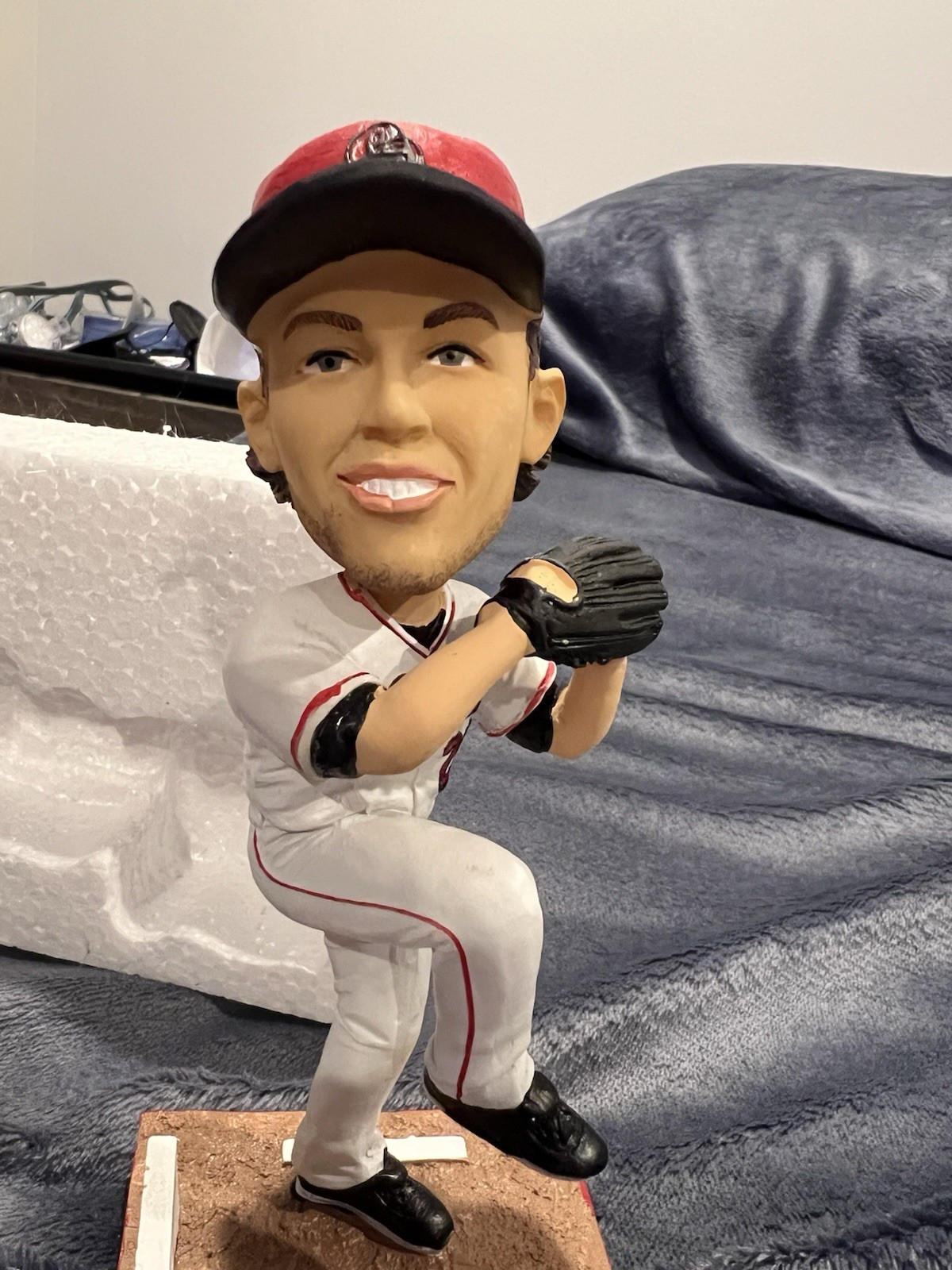 2018 GREAT LAKES LOONS CLAYTON KERSHAW SGA BOBBLEHEAD DODGERS w/ TURF - NIB