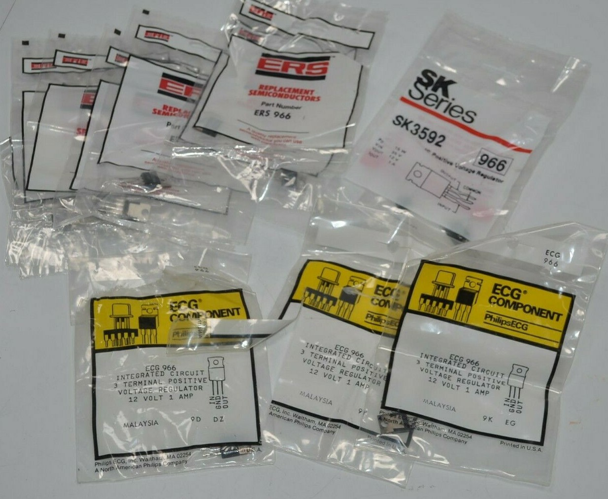 Lot of 11 ECG ERS 12V 1Amp IC Voltage Rugulators ECG966 ERS966 SK3592