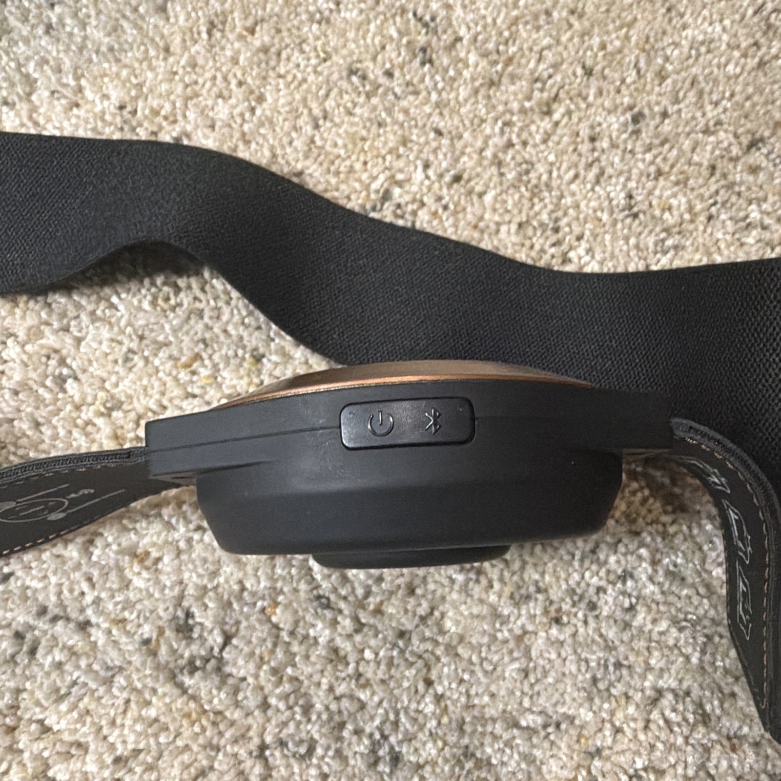 Woojer Edge Haptic Strap Bluetooth Black/Gold w/ Case Pouch Audio Cable - Tested