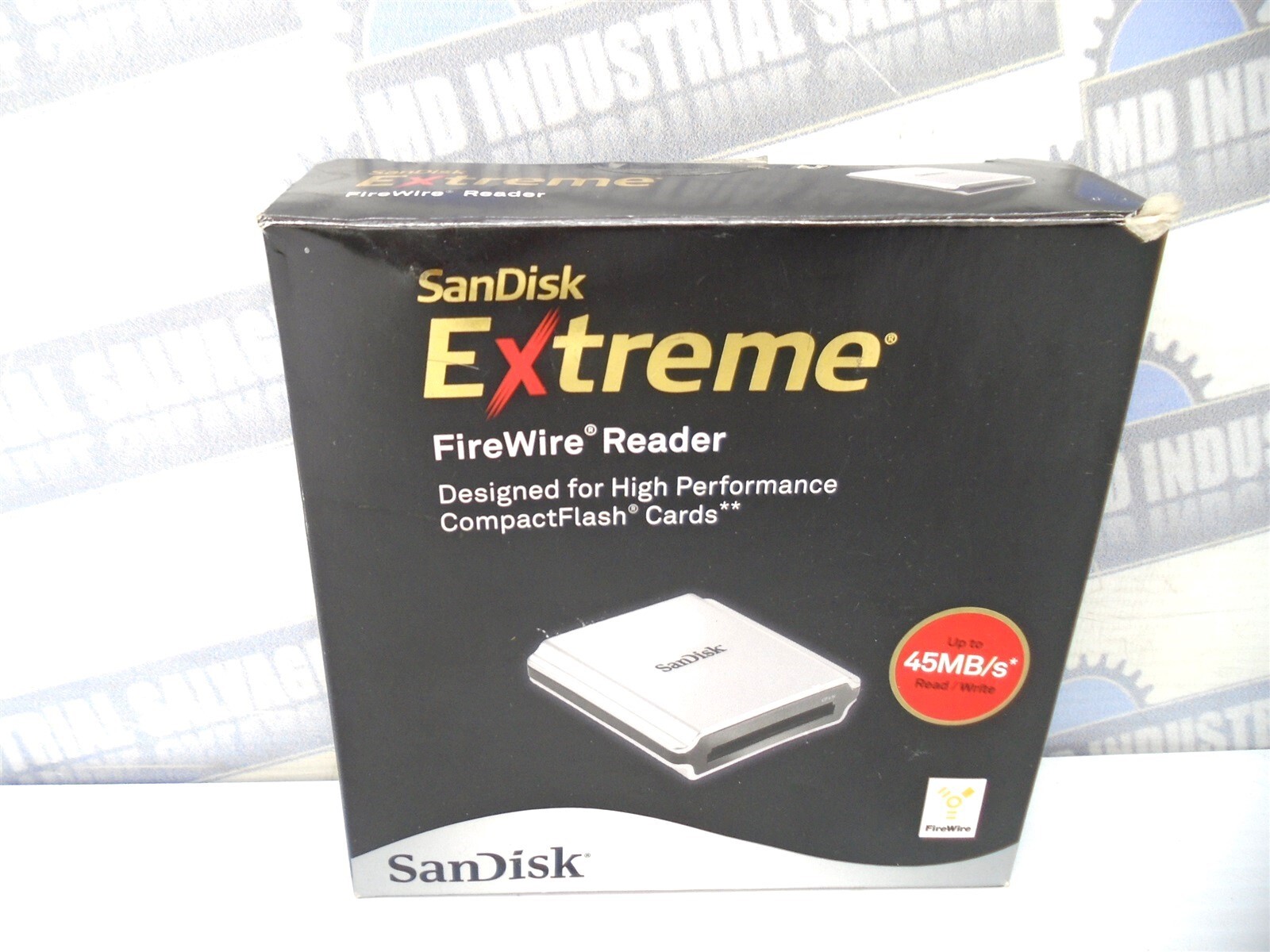 SANDISK - SDDRX4-CF-901 - EXTREME - Firewire CompactFlash READER - (NEW in BOX)