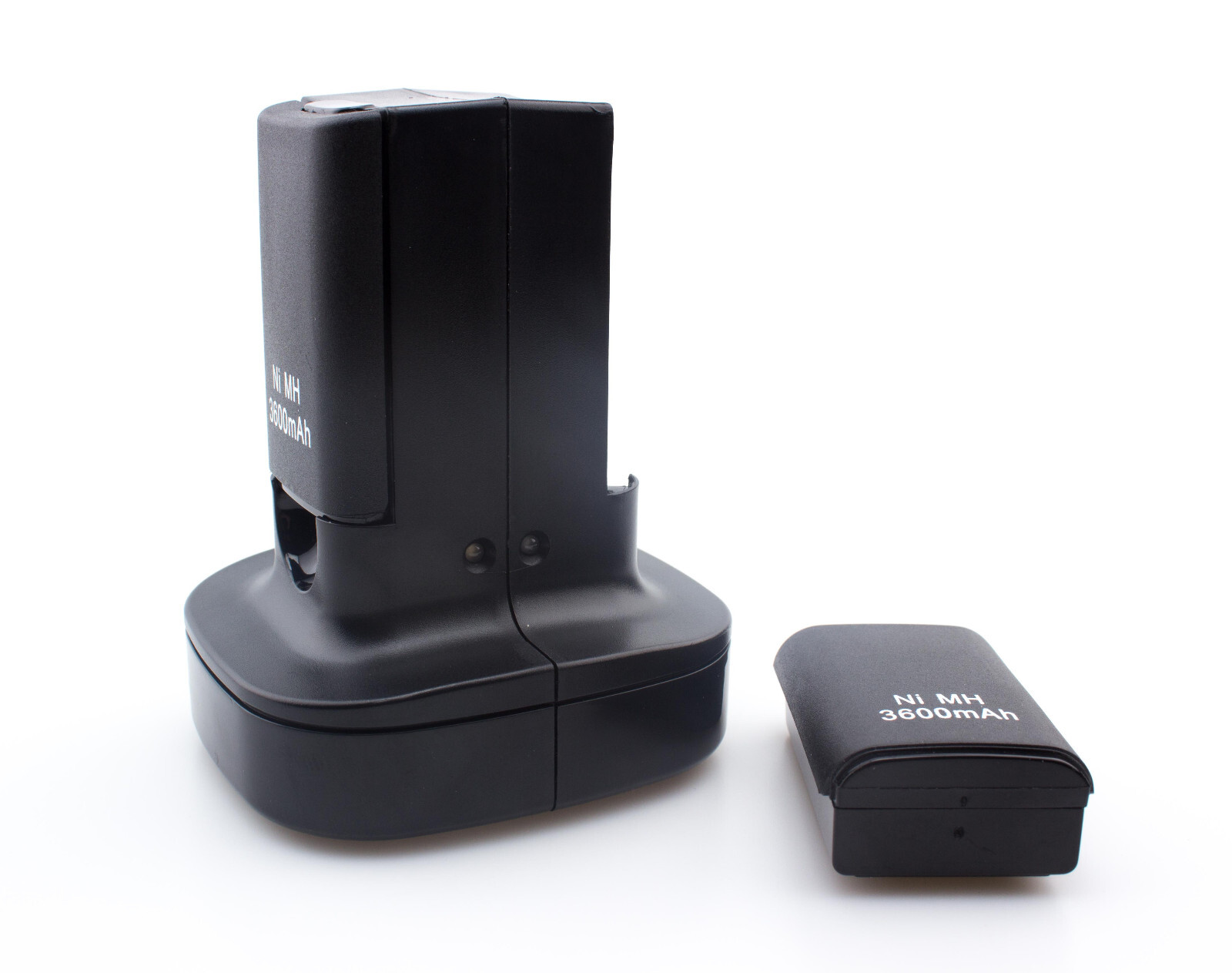 2 Rechargeable Battery with Dual Charging Station Dock for Xbox 360 Controller