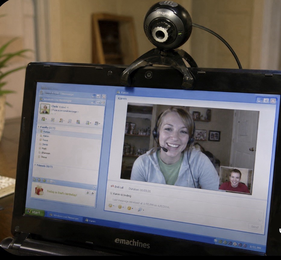 Creative Live! Cam Chat USB Webcam Skype Certified VF0330 w/ Microphone & Box