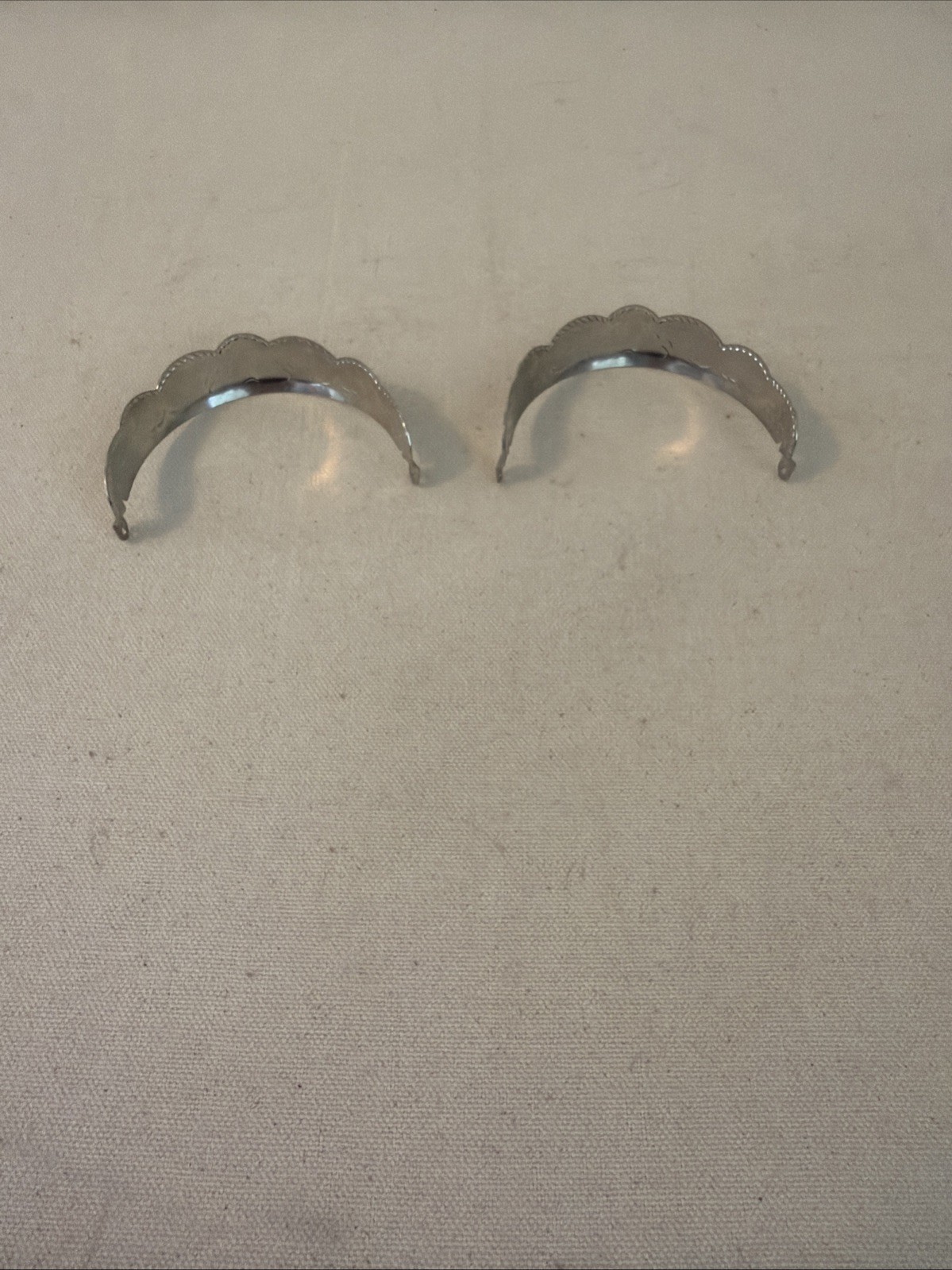 Silver Tone Scrolled Heel Cap NEW