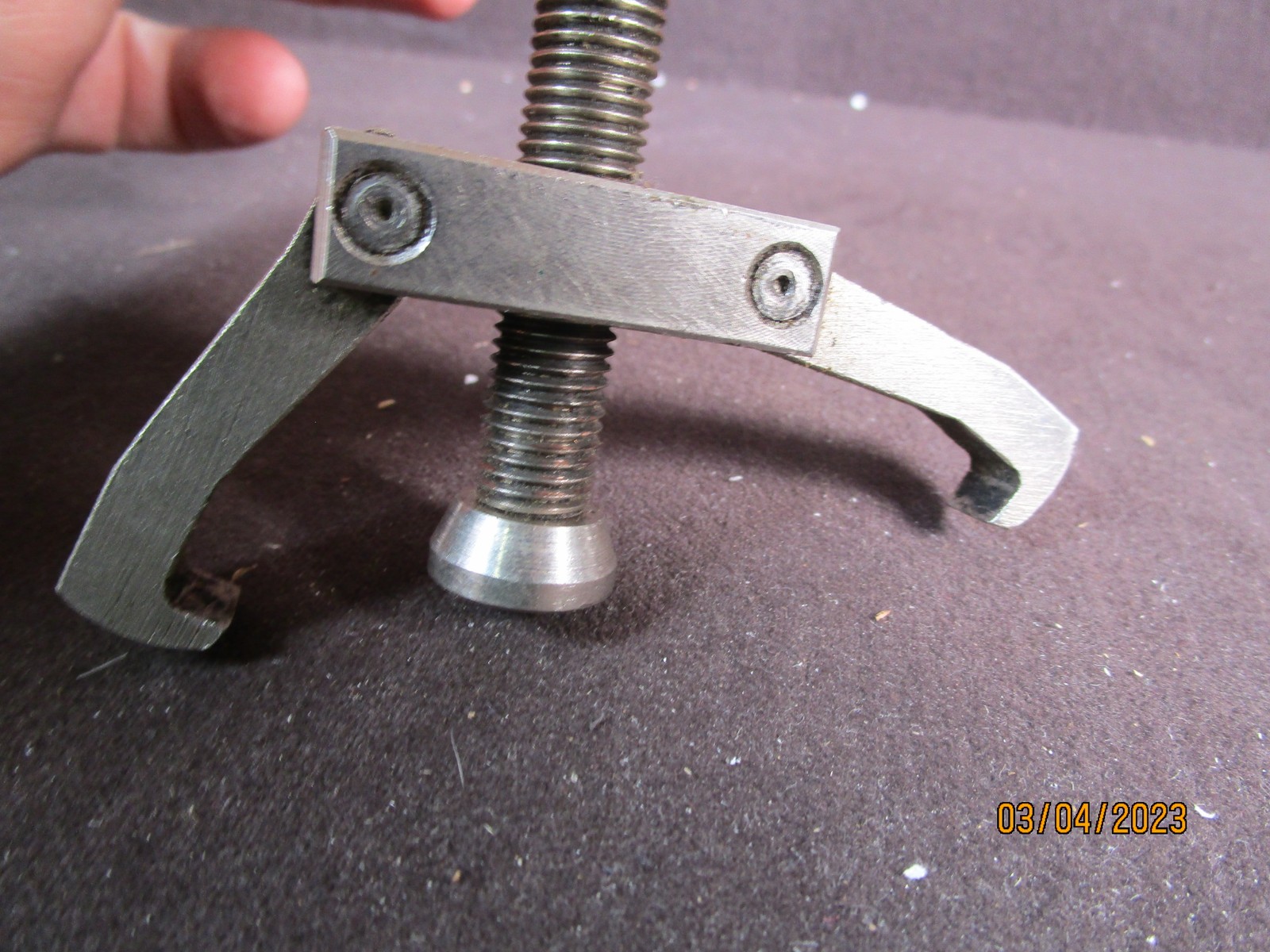 2 Jaw Mini Automotive Gear Puller 3-1/2"