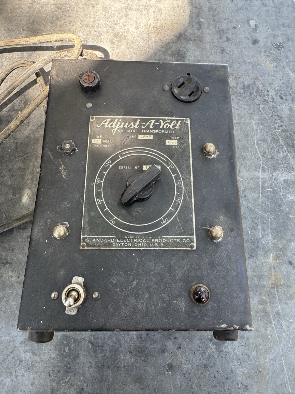 Standard Electric Adjust-A-Volt Variac Variable Transformer 115V input 0-160V