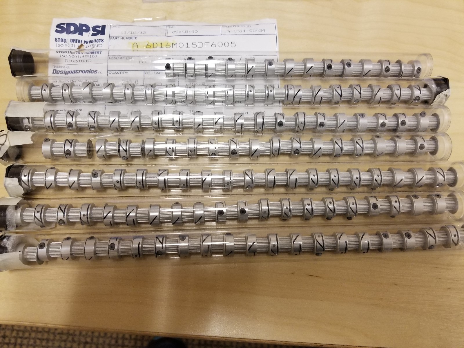 SDP/SI   A 6D16M015DF6005 Metal Timing Pulleys (metric) lot of 10 pieces