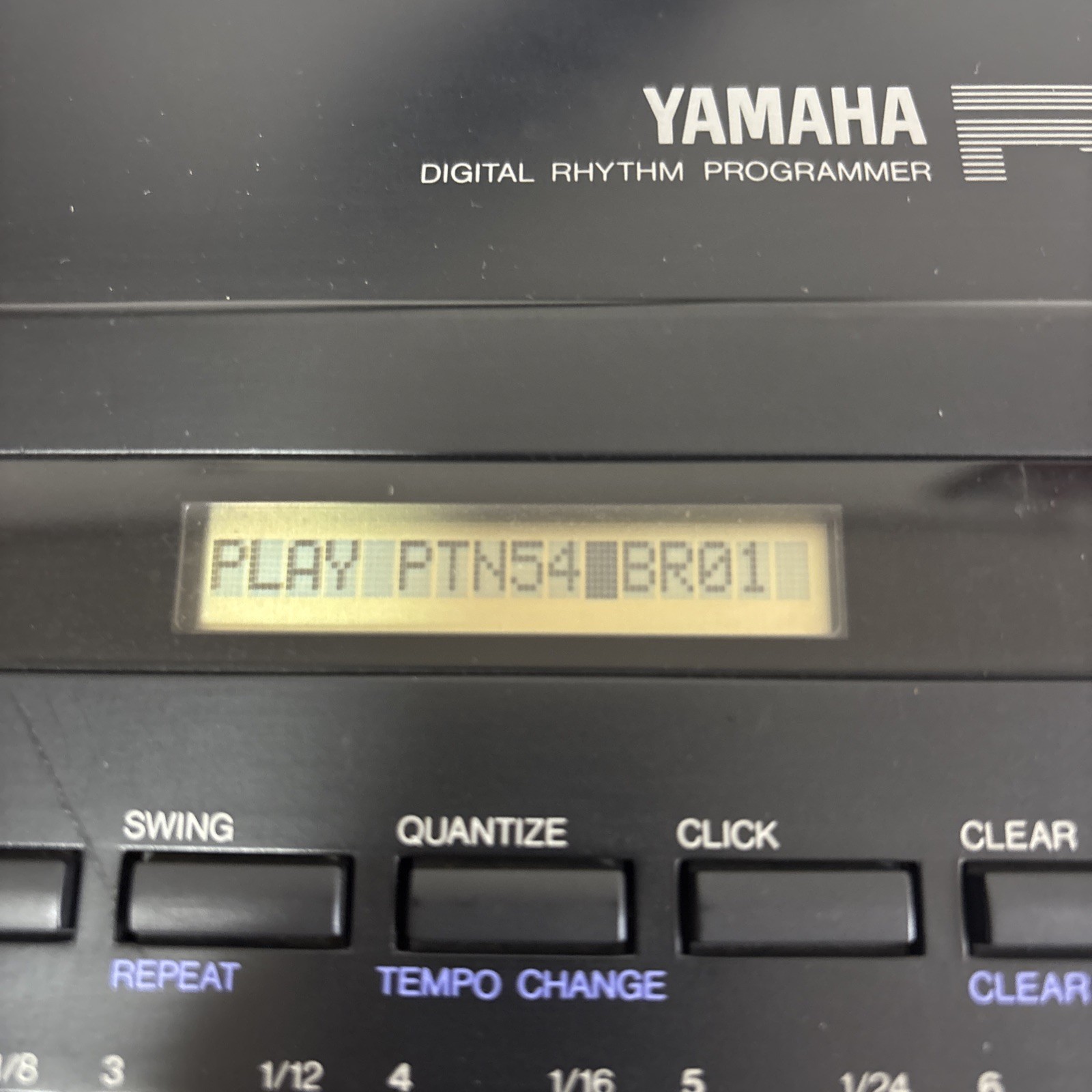 YAMAHA RX-15 Digital Rhythm Programmer Drum Machine