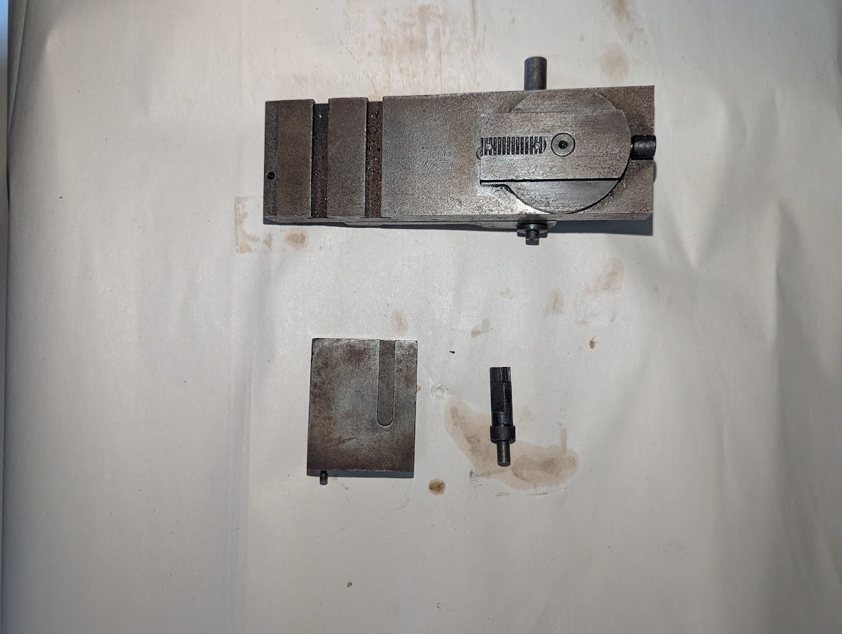 For parts or Repair: LEVIN LATHE E01103 double tool cross slide NOT COMPLETE