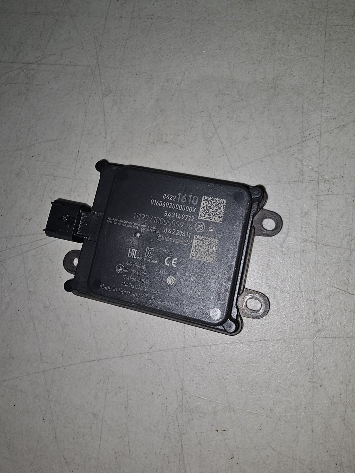 OEM Front Cruise Control Distance Radar Sensor GM 84221610 / 84221611
