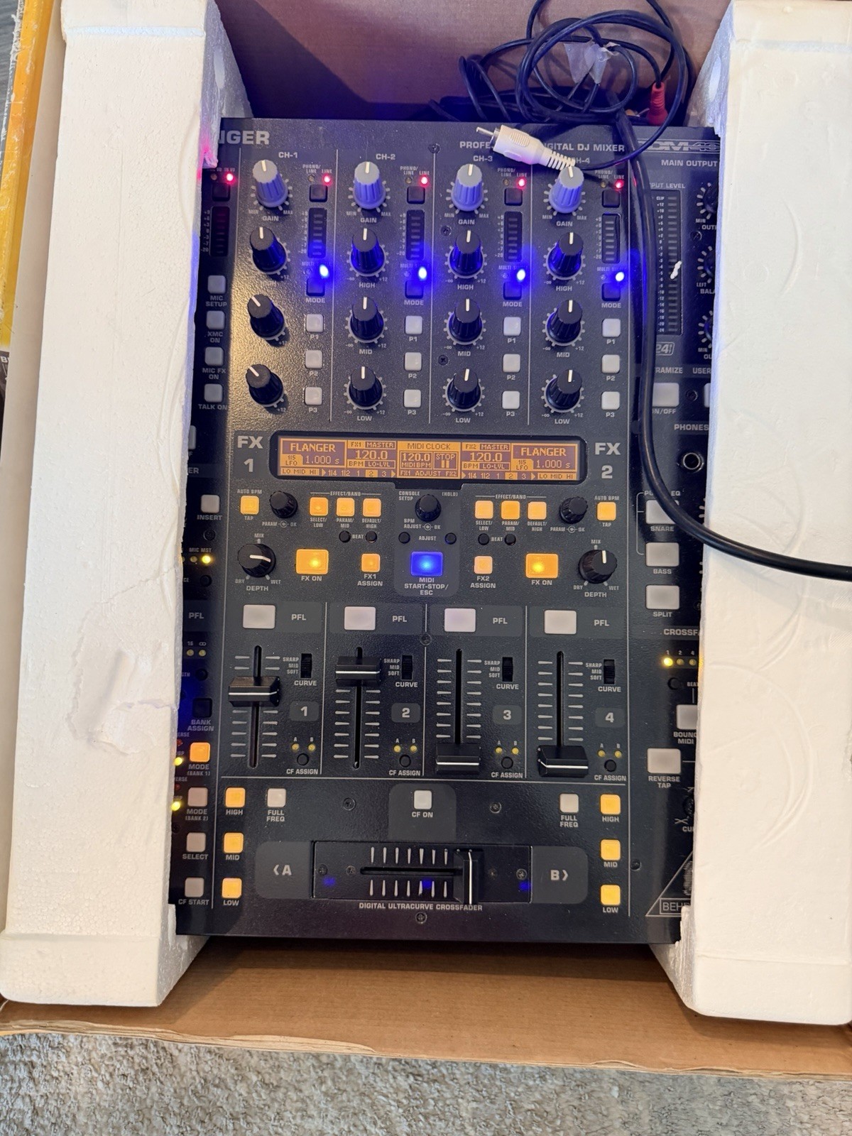 Behringer DDM4000 Professional 5- Channel DJ Mixer W/Sampler Fx, Duel BPM Counte