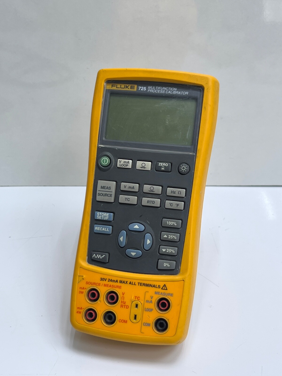 Fluke 725 Multifunction Process Calibrator (FOR PARTS)