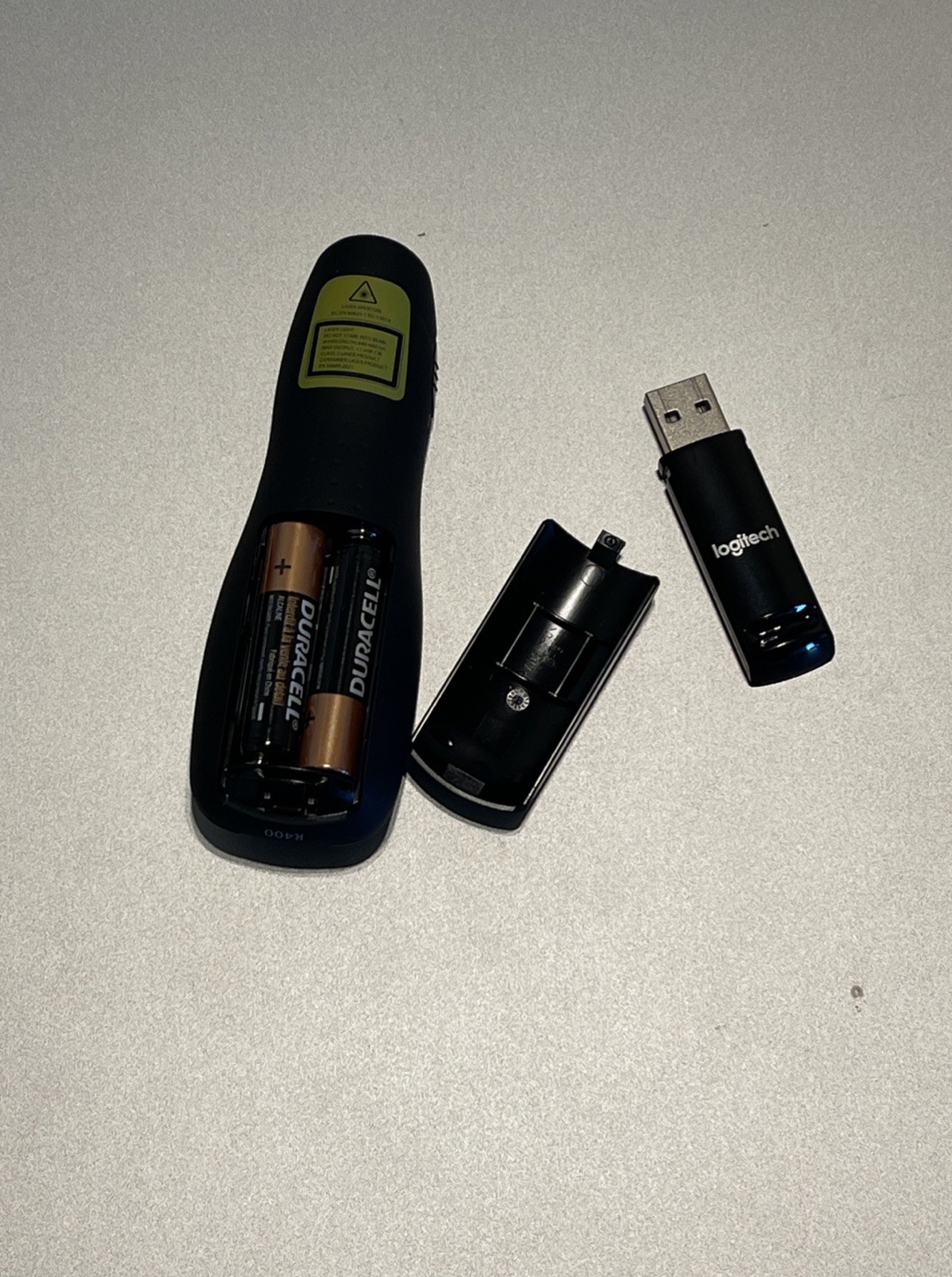 Logitech R400 Wireless Presentation Remote Clicker Laser Pointer Working