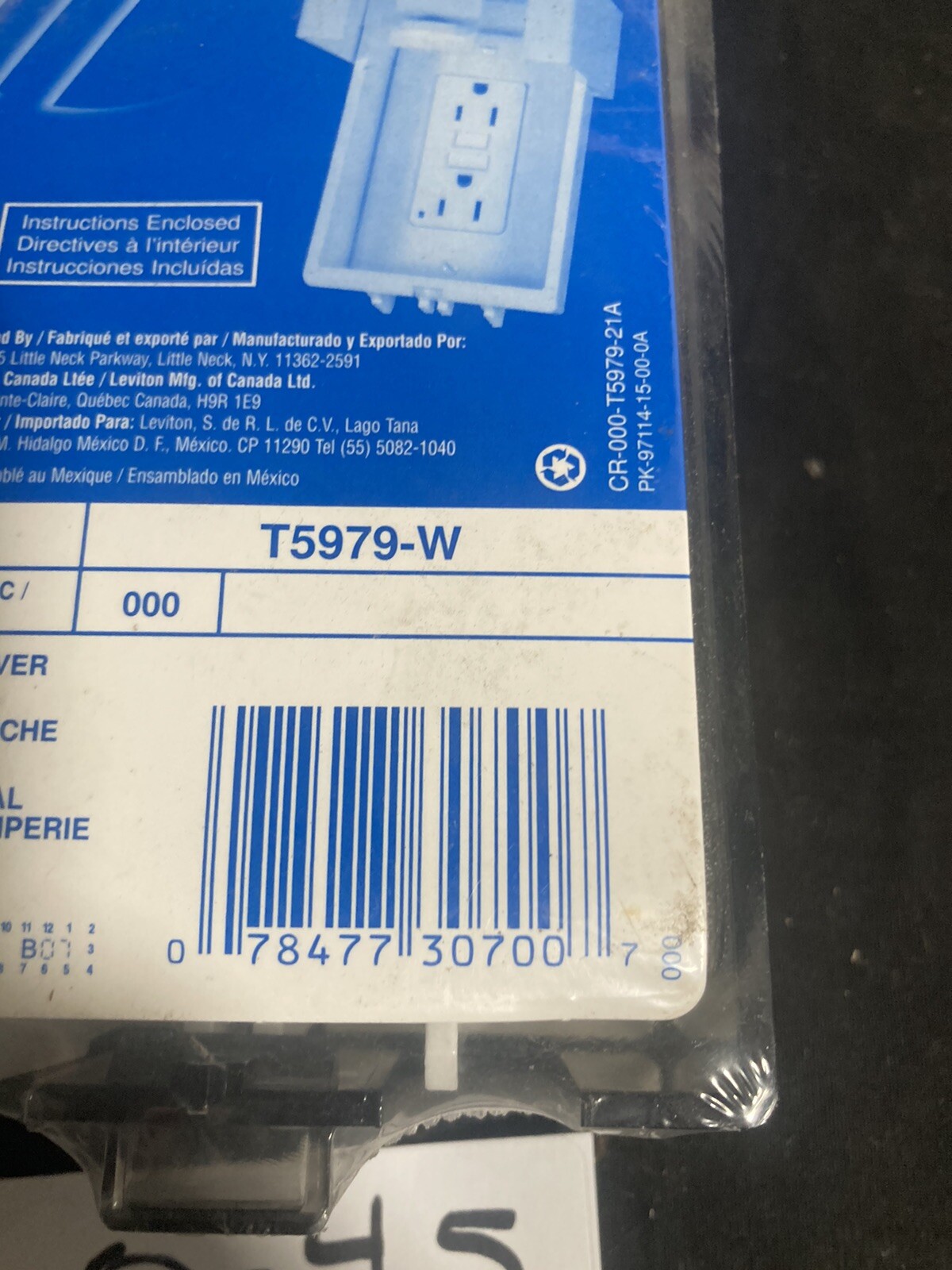 Leviton white in use vertical cover T5979-W