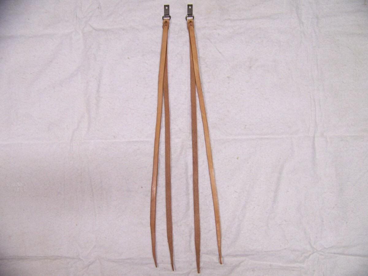 One Pair Leather Saddle Strings with Clip & Dee Ring Hardware----Tan Color