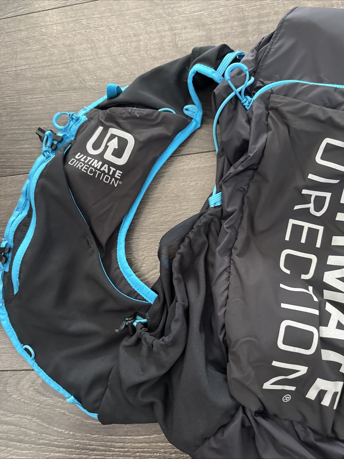 Ultimate Direction Adventure 17L Hydration Running Vest S/M
