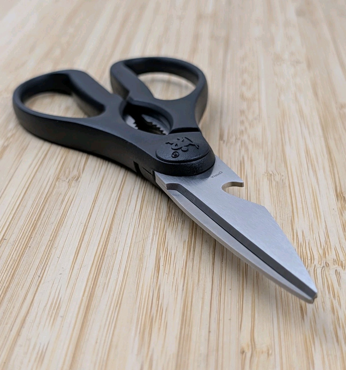 Henckels International - KITCHEN SCISSORS w/ Bottle Opener & Nutcracker, NEW