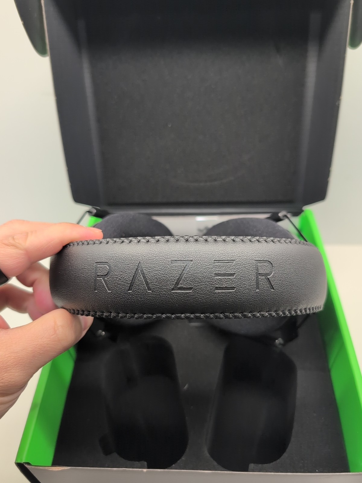 Razer BlackShark V2 Pro Wireless Gaming Headset (Pre 2023 Version) with box #10