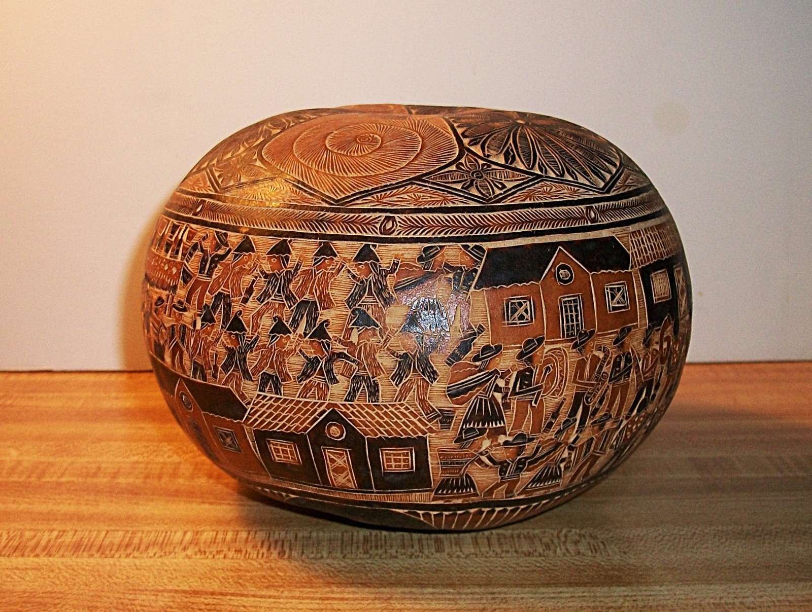 Vintage Hand Carved & Painted Peruvian Gourd/Shaker/Rattle