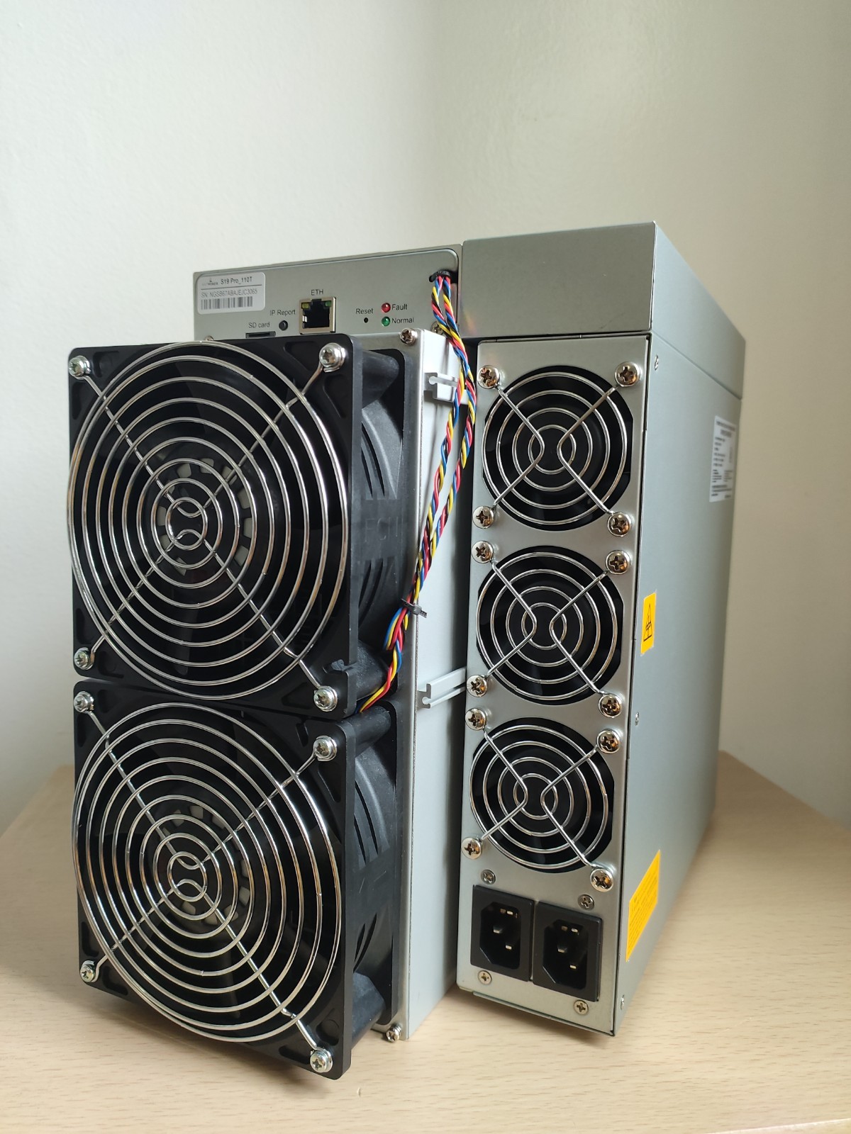 Bitmain Antminer S19 Pro 110TH/s – Bitcoin Miner (SHA-256)