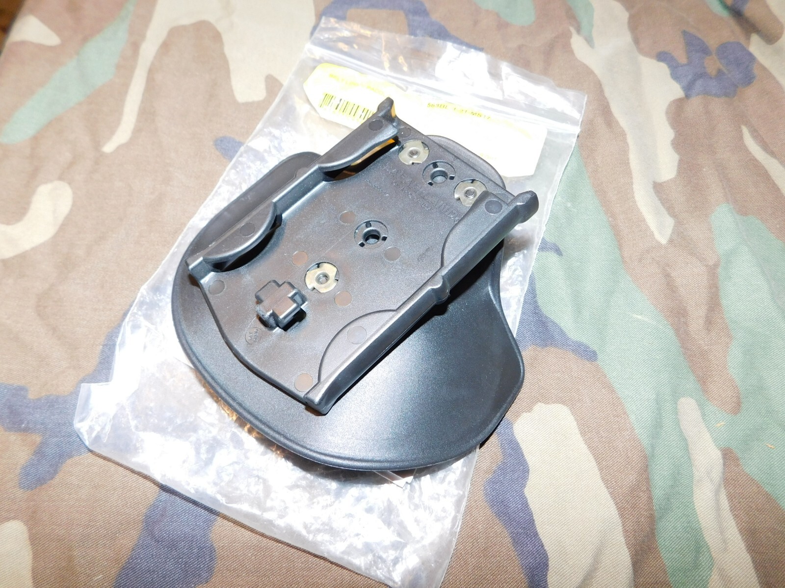New Safariland  568BL Belt Loop Paddle. Right Side
