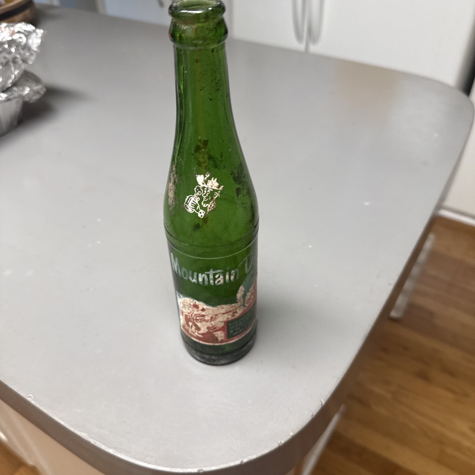 Vintage  Hilly Billy Mountain Dew 10 ounce Glass Soda  Bottle Used