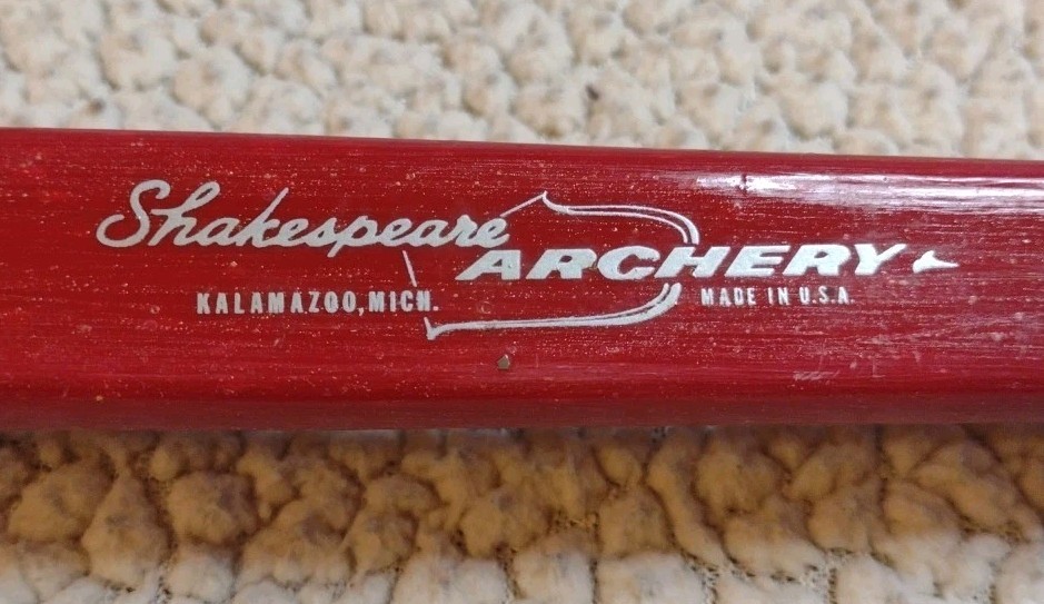 Vintage Shakespeare Archery Model B-9 Fury 50" Fiberglass Recurve Bow  18#